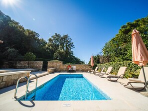 Villa | Pool | Innenpool, Außenpool