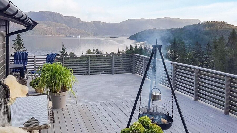 4 Star Holiday Home in Naustbukta