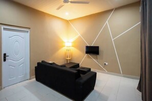 Living area - 1 bed apartment in Accra 12
(Accra)