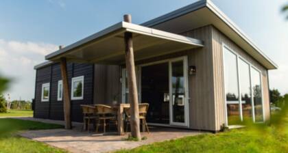 Welcoming Holiday Home With Garden