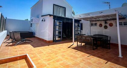 Beautiful Villa in Playa Blanca