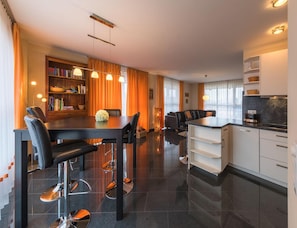 Apartment | Dining