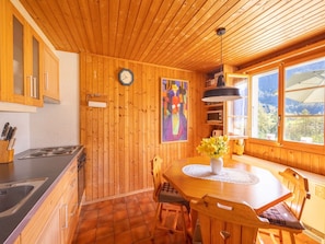 Hus | Eget kök | Barnstol