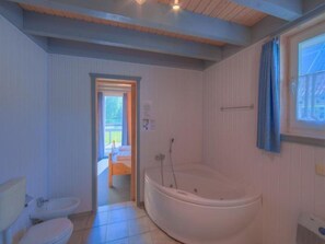 House | Bilik Mandi