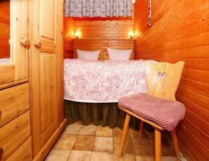 Ferienhaus | 2 Schlafzimmer, individuell eingerichtet