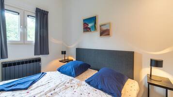 House | 2 bedrooms, individually furnished, bed sheets