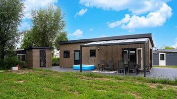 House | Outdoor dining