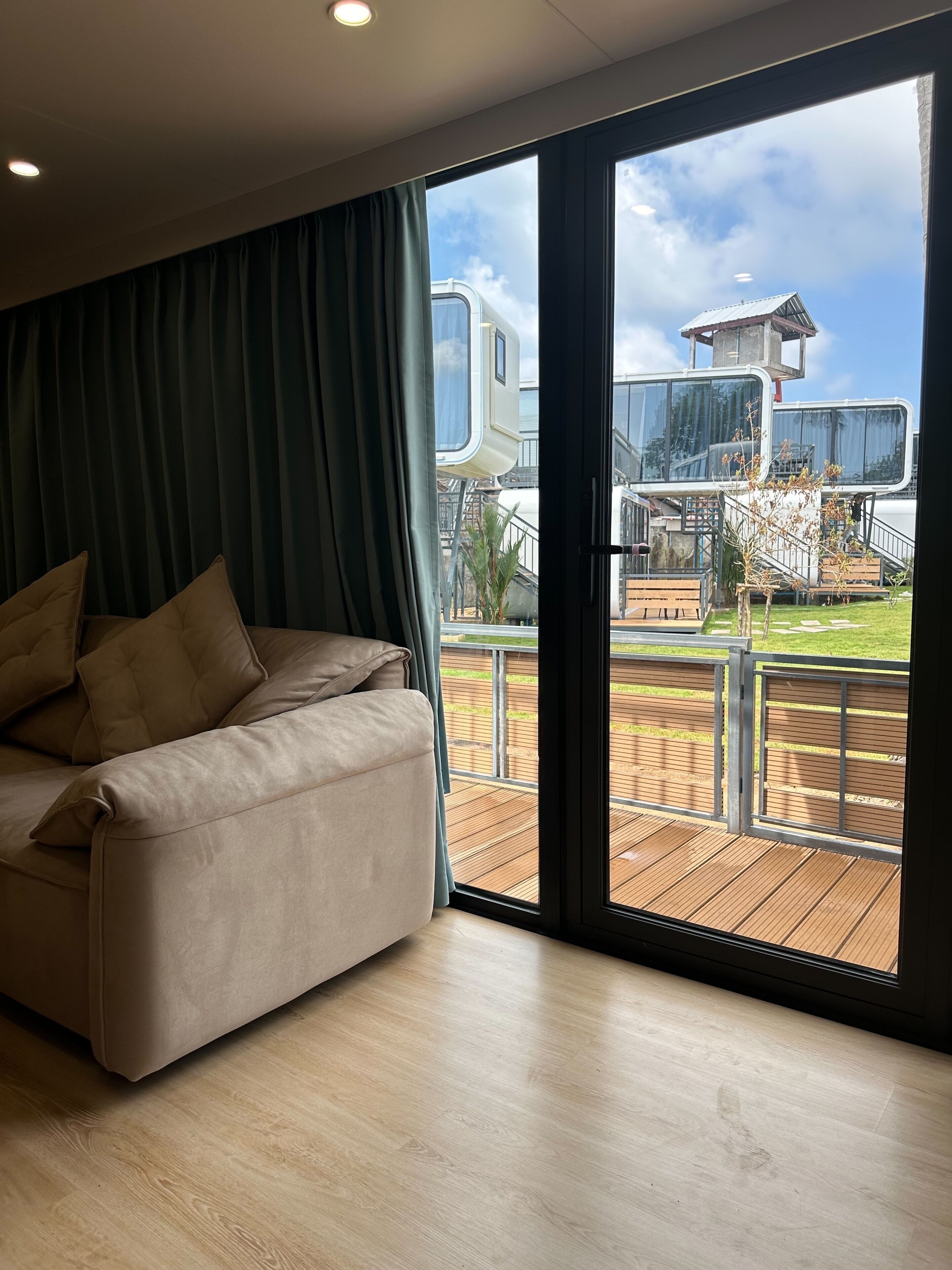 Superior Studio | Living area