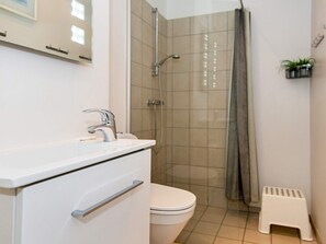 Apartment | Bathroom