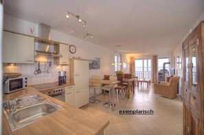 Wasserkocher, Toaster, Hochstuhl