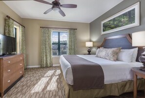 2 bedrooms, in-room safe, iron/ironing board, free WiFi