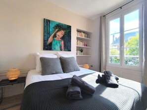 2 chambres, fer et planche Ă repasser, Wi-Fi, draps fournis