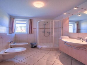 Apartment | Badezimmer | Handtücher