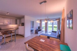 Dining - Ferienwohnung im Ferienpark Mueritz (Rechlin)