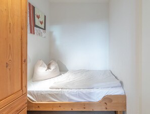 Apartment | 2 bedrooms, individually furnished, bed sheets - Ferienwohnung im Ferienpark Mueritz (Rechlin)