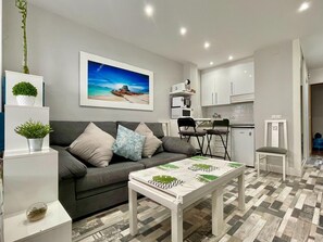 Apartment | Living area - Apartment in Torremolinos Near Seabeach (Torremolinos)