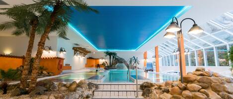 Lägenhet | Pool | Inomhuspool och utomhuspool