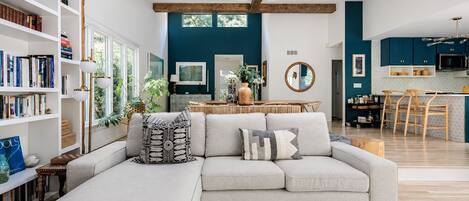 Smart TV, fireplace, video games, ping pong