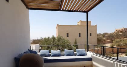 Air-conditioned villa with private pool 15 minutes from the beaches