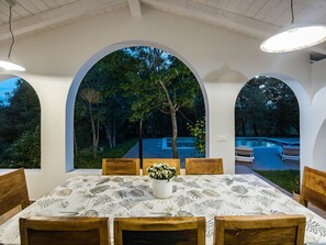 Villa | Dining - Apartment in Croatia Near Adriatic Coast (Medulin)