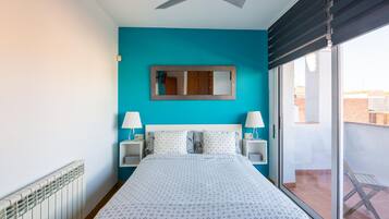 6 bedrooms, bed sheets
