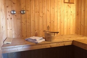 Sauna - Ferienhaus im Skandinavischen Stil (Mirow)