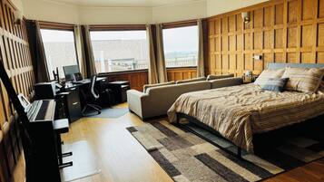 2 Schlafzimmer, Schreibtisch, Bügeleisen/Bügelbrett, kostenloses WLAN