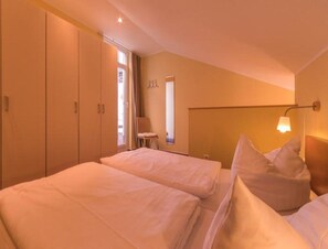Apartment - Elegant Eingerichtete Ferienwohnung (Mirow)