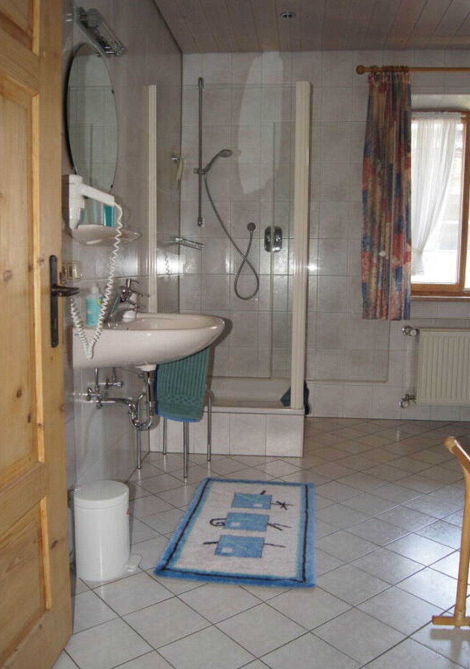 Mobile Home | Bathroom