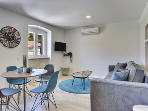 아파트 | 다이닝