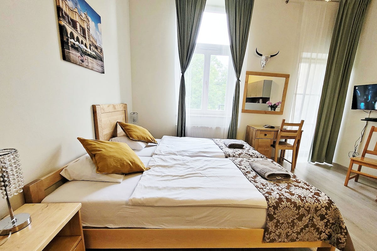 Classic Studio Suite, Courtyard View