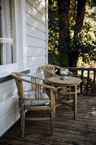 Rabbiter’s Cottage. Family. Farm Stay. Country.