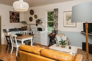 Televisión, chimenea