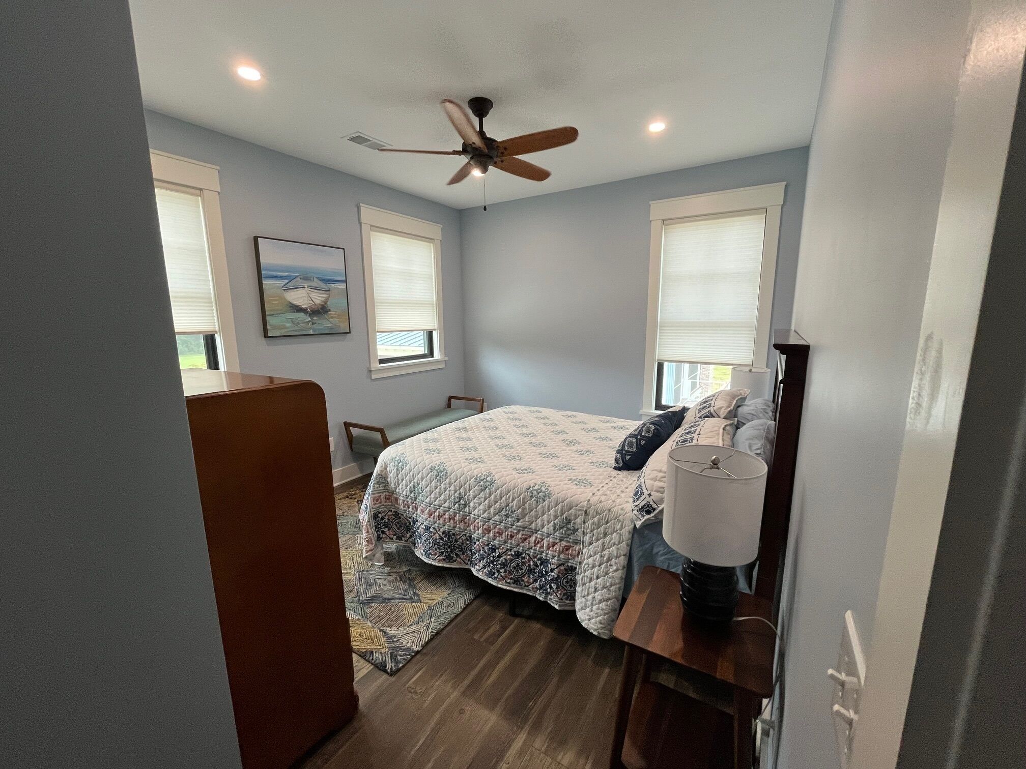 2 bedrooms, travel crib, WiFi, bed sheets