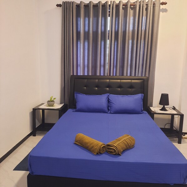 4 Schlafzimmer, Bügeleisen/Bügelbrett, WLAN, Bettwäsche