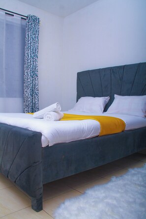 1 bedroom, WiFi - Charming 1-bedroom apartment in enchanting Nairobi with WiFi 
11 minutes to JKIA (Nairobi)