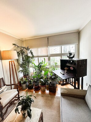 Apartment | Living area | Flat-screen TV - Tranquilidade na Vila Nova Conceição (São Paulo)