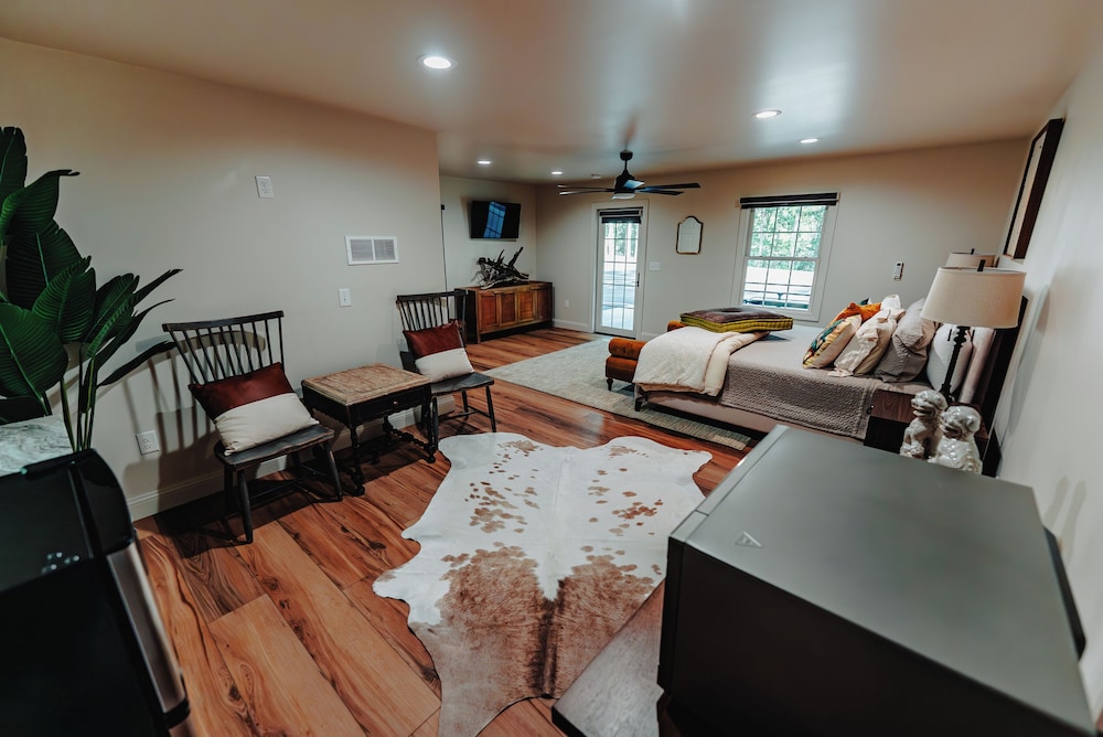Spacious 7bedroom cabin near Lake Cumberland Clinton County Vrbo