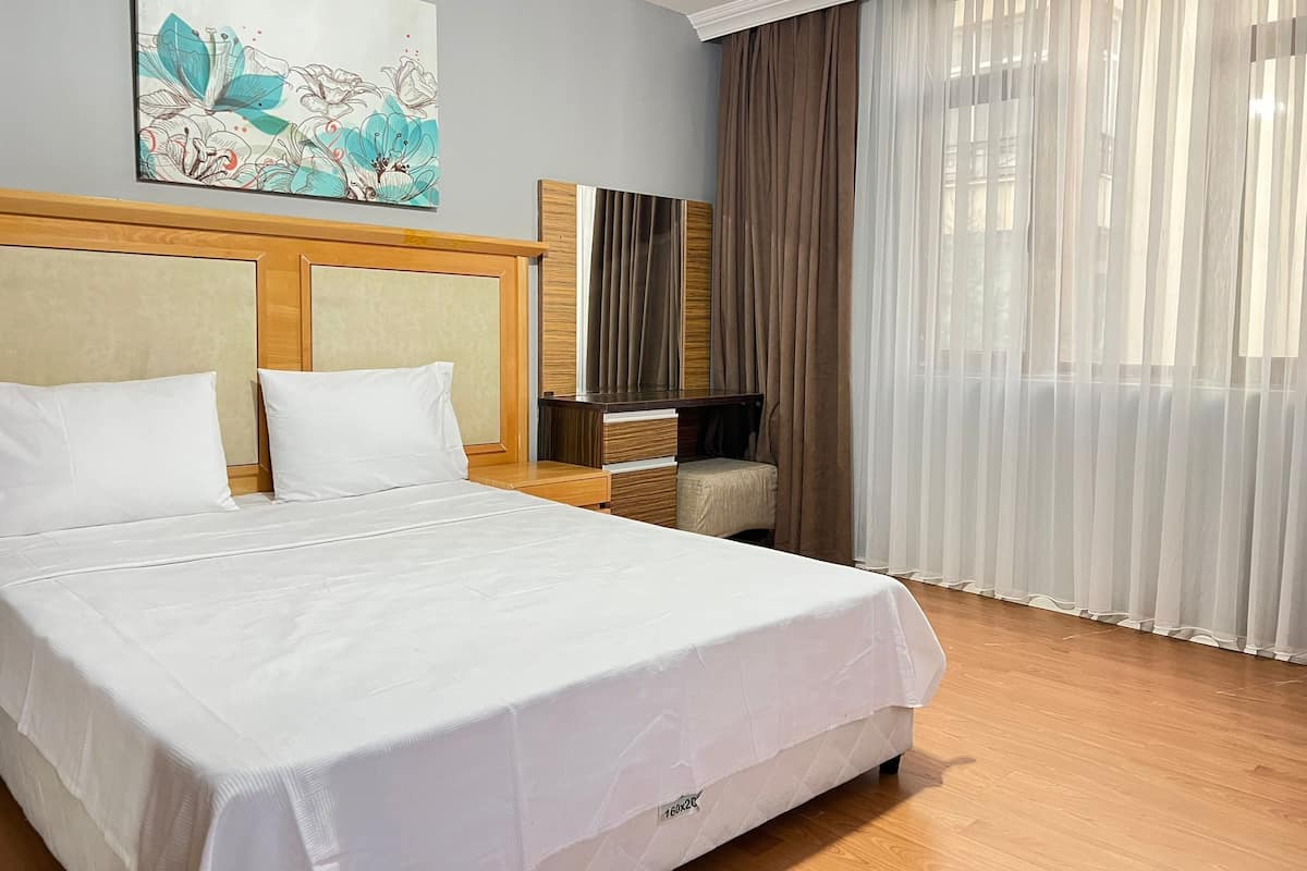 Íróasztal és ingyenes wifi