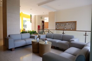 로비 좌석 공간