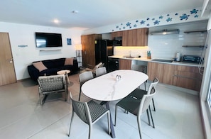 Interior - Casago 0205, Brand New Rental - Stylish Jacó Apartment with Pool Views (Jaco)