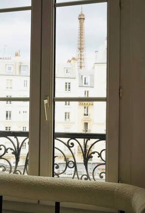 Interior - Chic apartment (Paris)