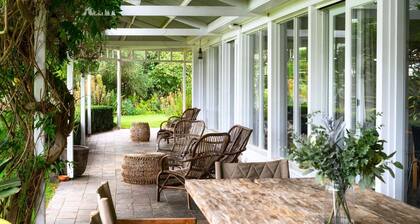 The White Shack- Views over the Bellarine Peninsula