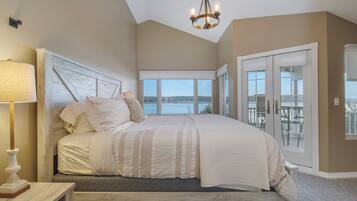 4 bedrooms, travel crib, free WiFi, bed sheets