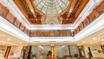 Lobby-Lounge