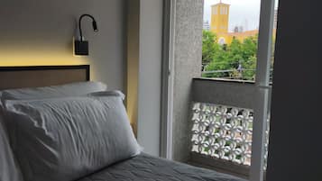 Panorama-dobbeltværelse | Minibar, mørklægningsgardiner, lydisolering, strygejern/strygebræt
