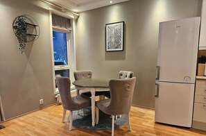 Gemeinsamer Schlafsaal, 1 Schlafzimmer, barrierefrei, Terrasse | Speisen