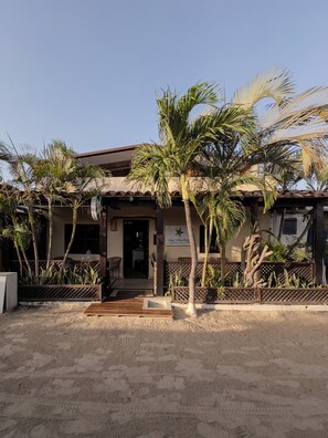 Front of property - Casa Turquesa (Los Roques)