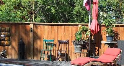 Amazing Peace Chalet Oasis - Rockies Doorway / Easy 20 min commute Calgary South