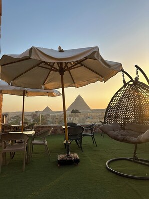 Exterior - Storm pyramids INN (Giza)